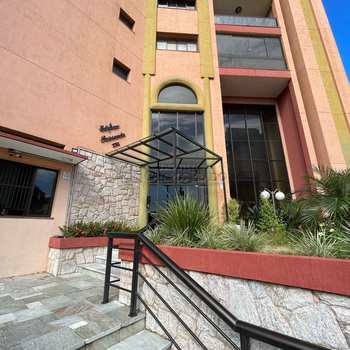 Apartamento em Jaú, bairro Centro