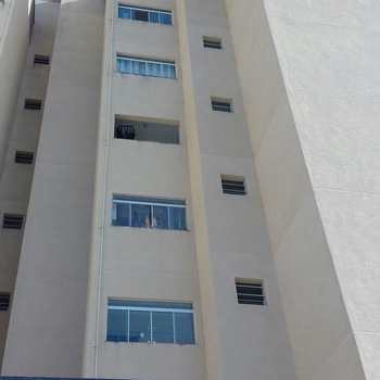Apartamento em Sorocaba, bairro Jardim Simus