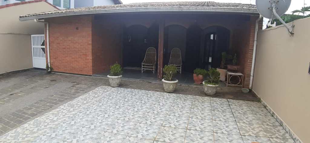 Casa em Itanhaém, no bairro Cibratel I