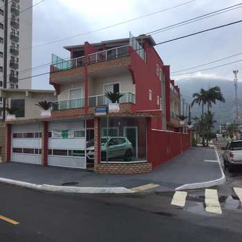 Casa em Praia Grande, bairro Solemar