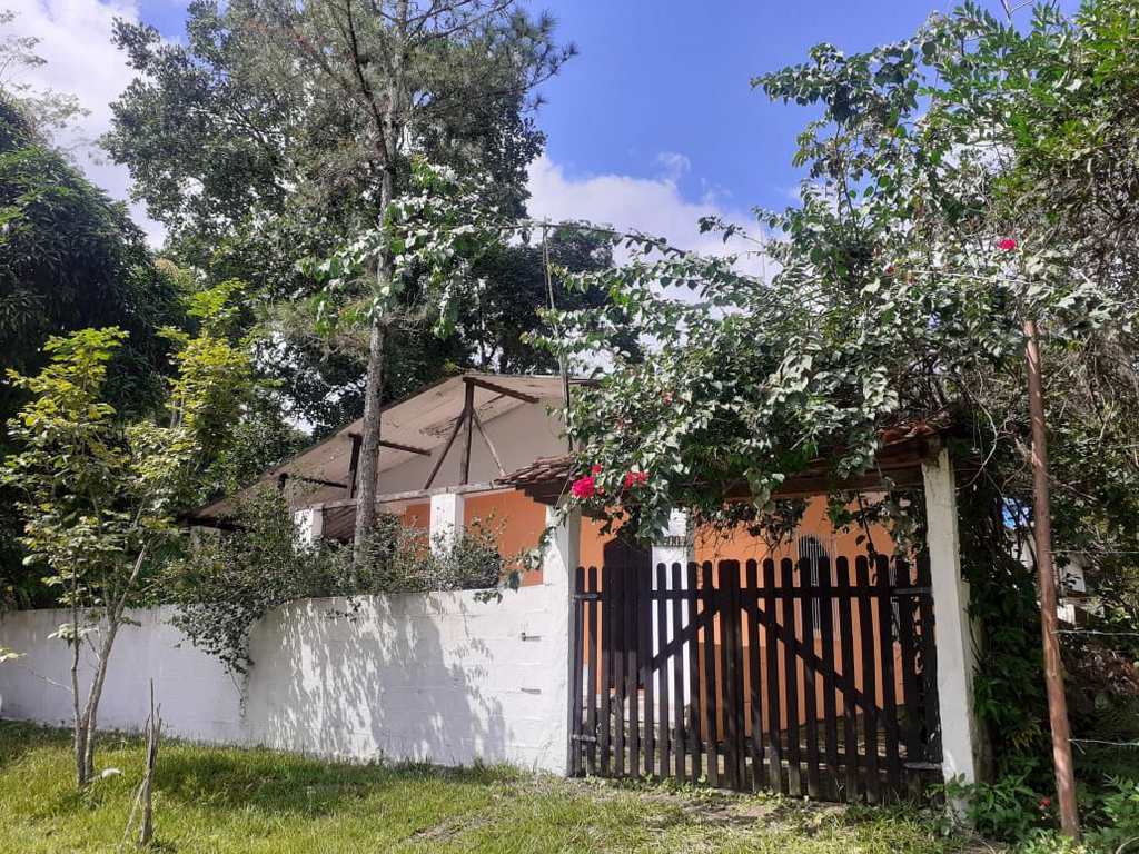 Casa em Itanhaém, no bairro Jardim Coronel