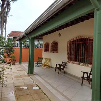 Casa em Itanhaém, bairro Balneário Gaivota