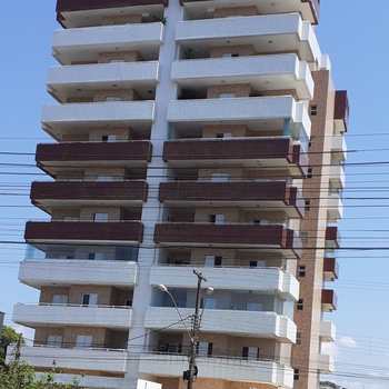 Apartamento em Itanhaém, bairro Centro