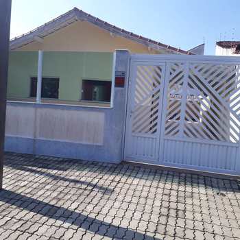 Casa em Peruíbe, bairro Jardim Márcia