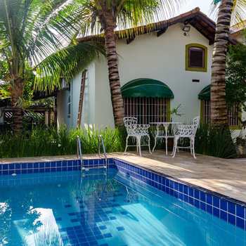 Casa em Itanhaém, bairro Jardim Suarão