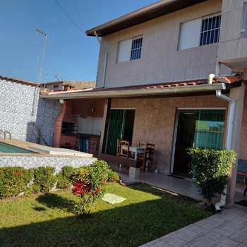 Sobrado em Itanhaém, bairro Balneário Tupy