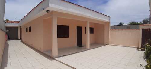 Casa, código 5701 em Itanhaém, bairro Jardim Bopiranga