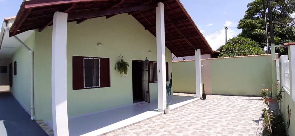Casa em Itanhaém, no bairro Praia do Sonho