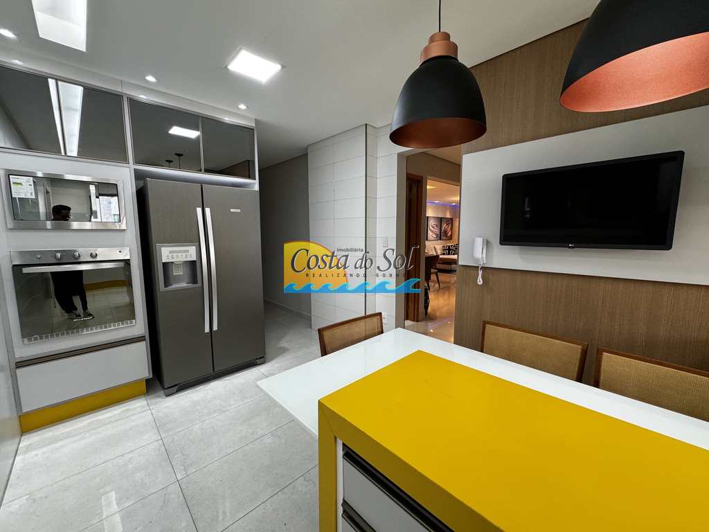 Apartamento em Praia Grande, no bairro Canto do Forte