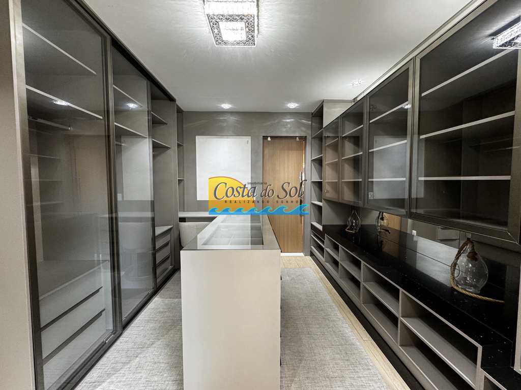 Apartamento em Praia Grande, no bairro Canto do Forte