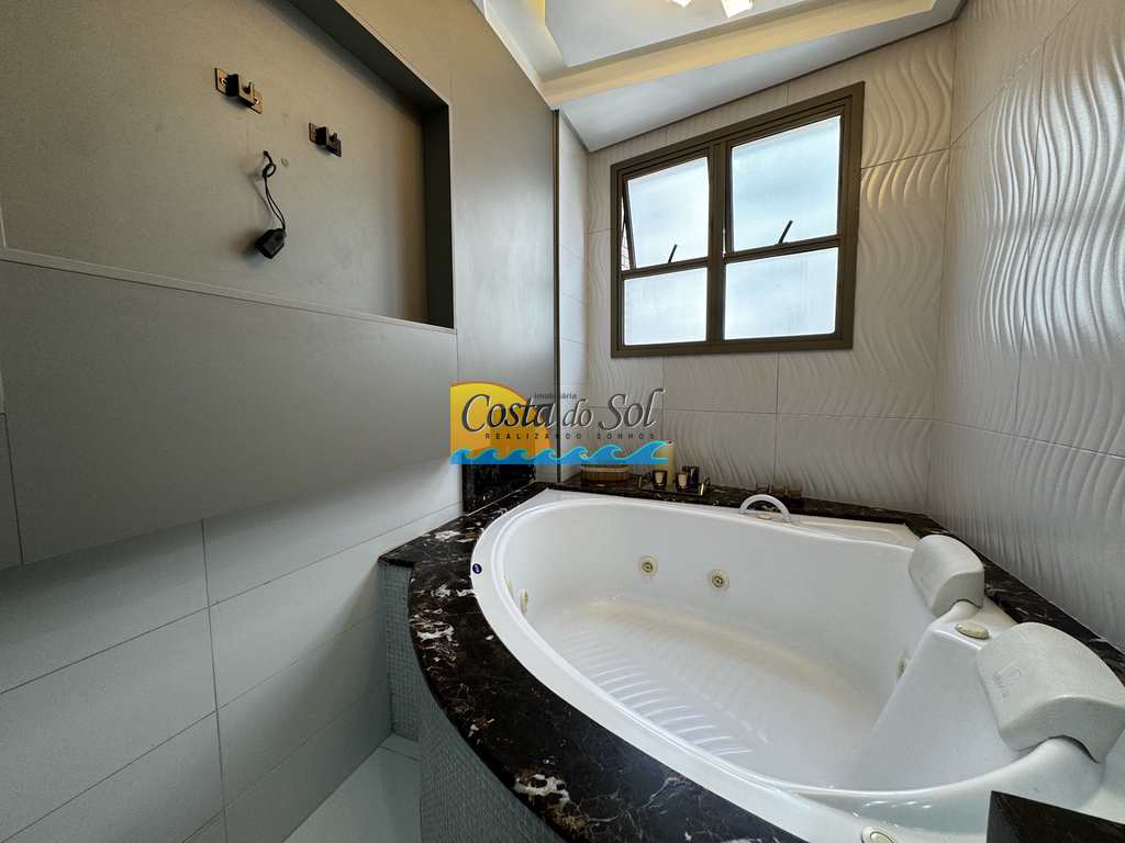 Apartamento em Praia Grande, no bairro Canto do Forte
