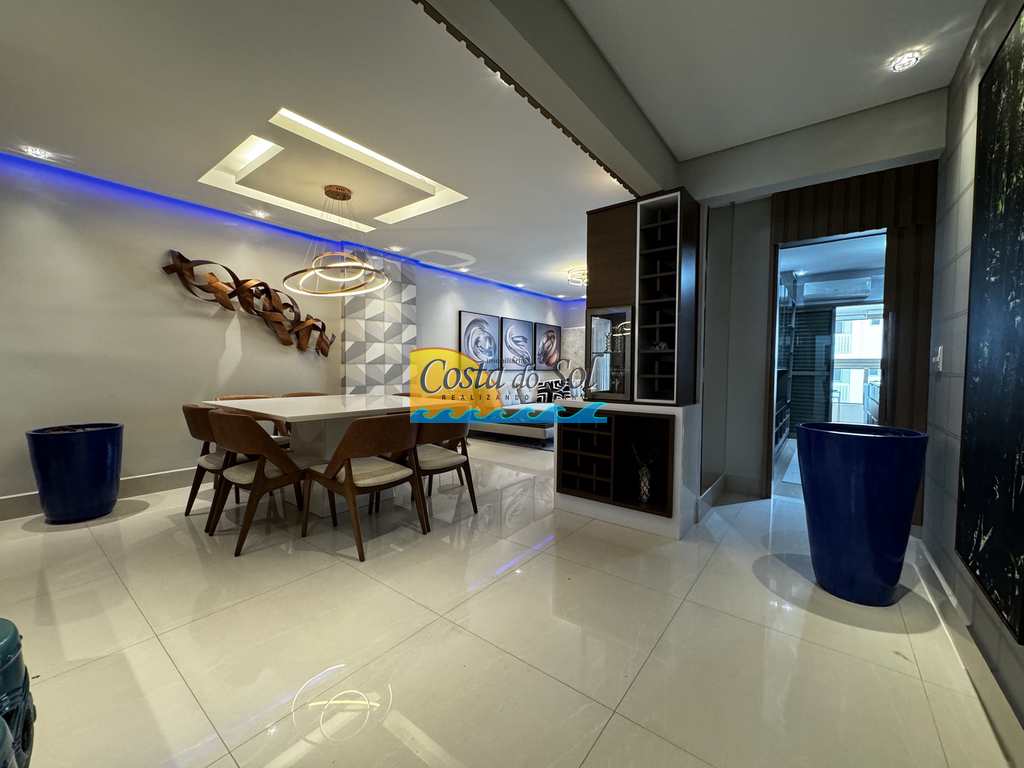 Apartamento em Praia Grande, no bairro Canto do Forte