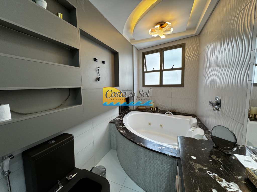 Apartamento em Praia Grande, no bairro Canto do Forte