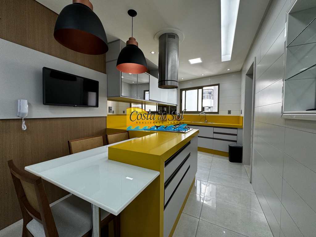 Apartamento em Praia Grande, no bairro Canto do Forte
