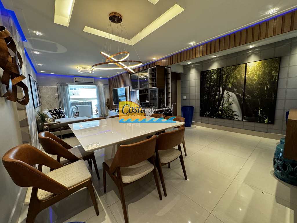Apartamento em Praia Grande, no bairro Canto do Forte