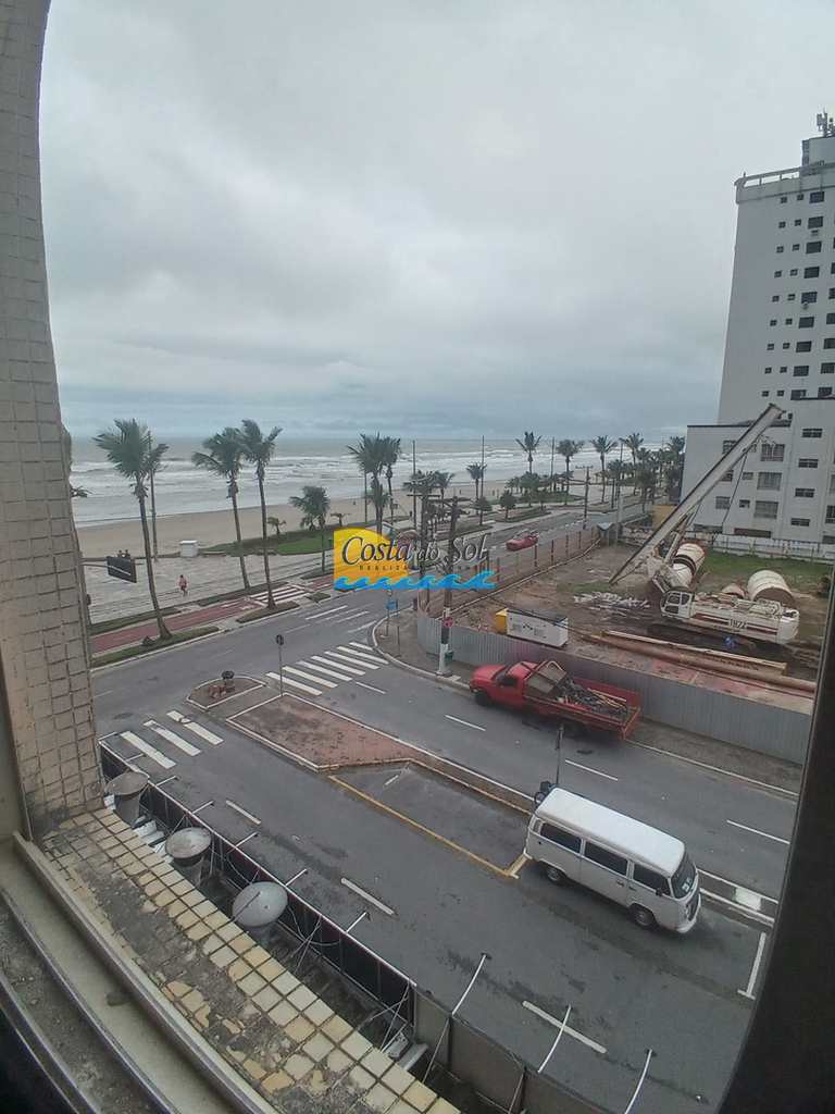 Apartamento em Praia Grande, no bairro Caiçara