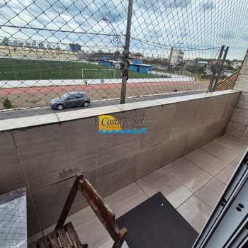 Sobrado em Praia Grande, bairro Sítio do Campo