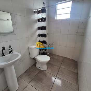 Sobrado em Praia Grande, bairro Sítio do Campo