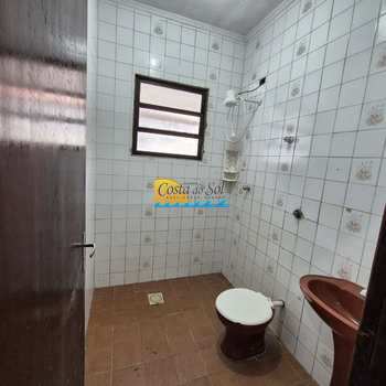 Casa em Praia Grande, bairro Tupi