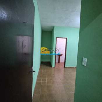 Casa em Praia Grande, bairro Tupi