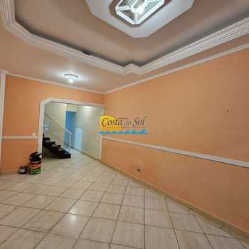 Sobrado em Praia Grande, bairro Guilhermina