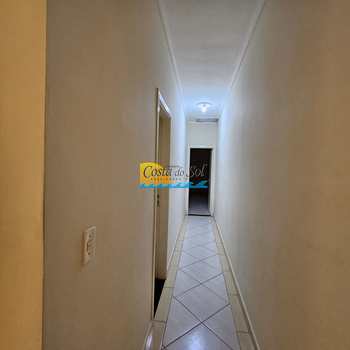 Sobrado em Praia Grande, bairro Guilhermina