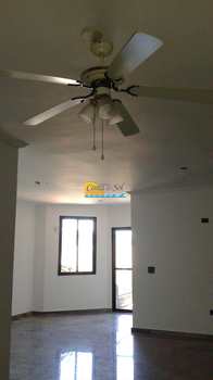 Apartamento, código 157 em Praia Grande, bairro Canto do Forte
