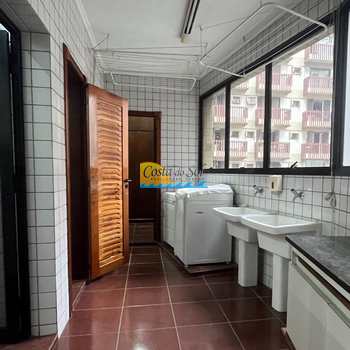 Apartamento em Santos, bairro José Menino
