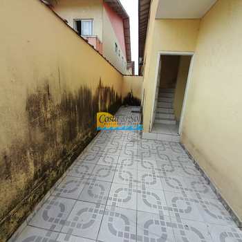 Sobrado em Praia Grande, bairro Sítio do Campo