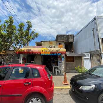 Casa em Praia Grande, bairro Anhanguera