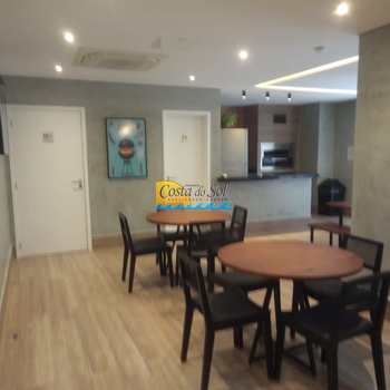 Apartamento em Praia Grande, bairro Canto do Forte