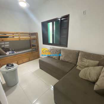 Casa em Praia Grande, bairro Guilhermina