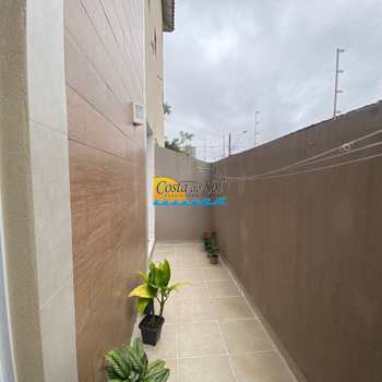 Sobrado em Praia Grande, bairro Guilhermina