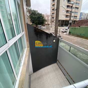 Sobrado em Praia Grande, bairro Guilhermina