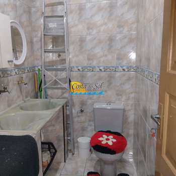 Casa em Praia Grande, bairro Guilhermina