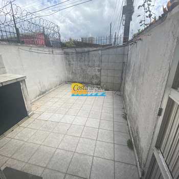 Casa de Condomínio em Praia Grande, bairro Guilhermina