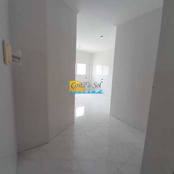 Apartamento em Praia Grande, bairro Canto do Forte