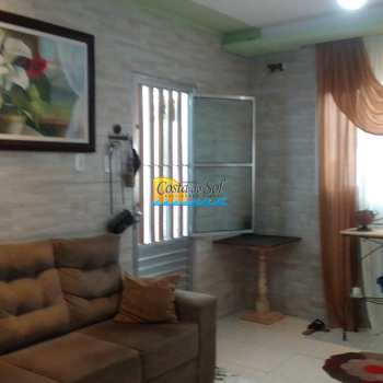 Casa em Praia Grande, bairro Caiçara