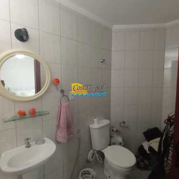 Apartamento em Praia Grande, bairro Guilhermina