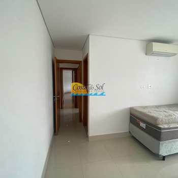 Apartamento em Praia Grande, bairro Canto do Forte