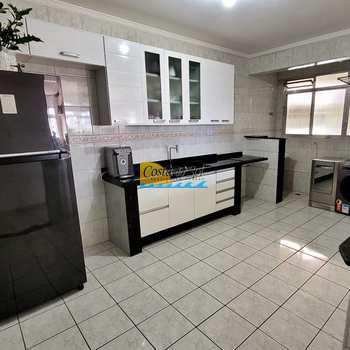 Apartamento em Praia Grande, bairro Canto do Forte