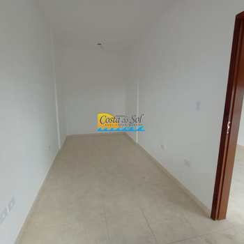 Casa em Praia Grande, bairro Ribeirópolis