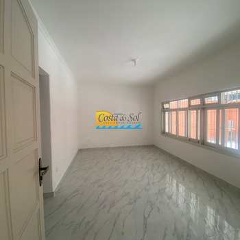 Casa em Praia Grande, bairro Canto do Forte
