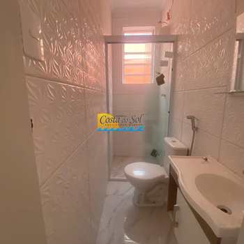 Casa em Praia Grande, bairro Canto do Forte
