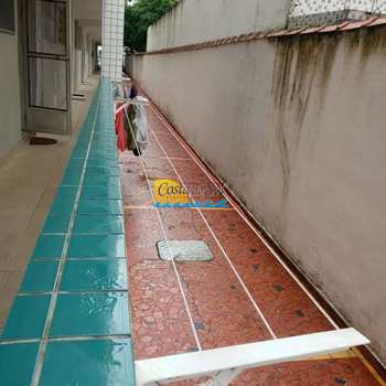 Kitnet em Praia Grande, bairro Guilhermina