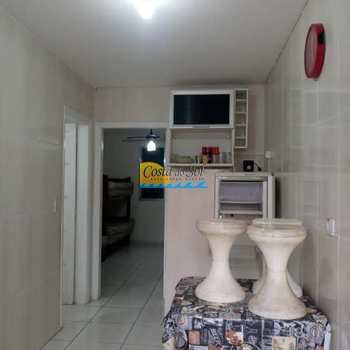 Kitnet em Praia Grande, bairro Guilhermina