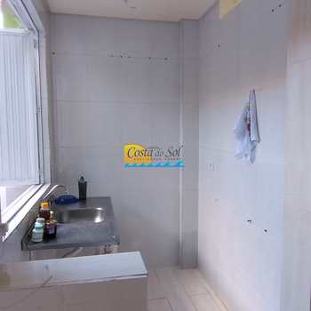 Casa em Praia Grande, bairro Melvi