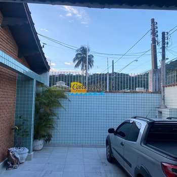 Casa em Praia Grande, bairro Canto do Forte