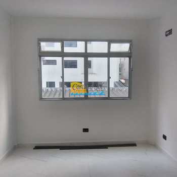Apartamento em Praia Grande, bairro Canto do Forte