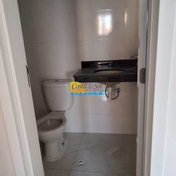 Apartamento em Praia Grande, bairro Boqueirão
